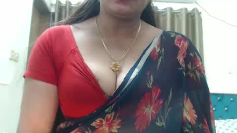 Snapshot of desimaisa130 chatting on March 1, 8:10 pm Maisa online show from March 1, 8:10 pm