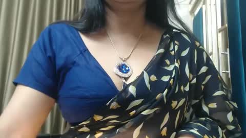 Snapshot of desimaisa130 chatting on January 22, 6:41 pm Maisa online show from January 22, 6:41 pm