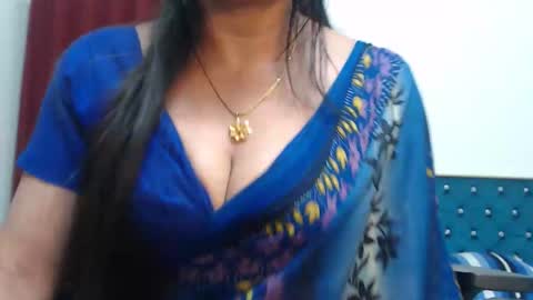 Snapshot of desimaisa130 chatting on September 21, 7:40 pm Maisa online show from September 21, 7:40 pm