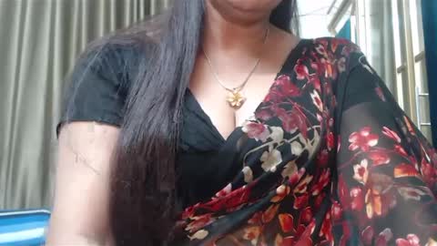 Snapshot of desimaisa130 chatting on January 13, 5:02 pm Maisa online show from January 13, 5:02 pm