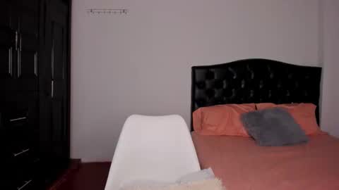 Snapshot of desire_gh chatting on October 7, 5:03 am Desire gh online show from October 7, 5:03 am