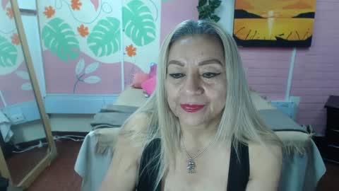 Snapshot of desire_latin chatting on September 26, 8:28 pm VALERIA online show from September 26, 8:28 pm