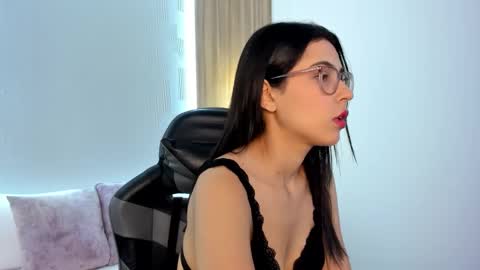 desire online show from November 5, 12:18 pm