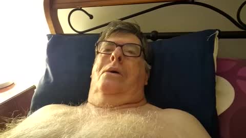 Desmon1958 online show from February 4, 7:40 pm