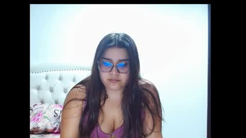 molly manson online show from June 9, 2:11 am