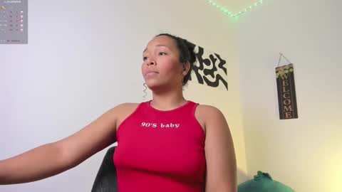 desty_y online show from November 13, 4:15 am