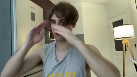 devilnut1 online show from December 14, 9:29 am