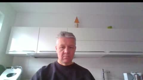 Snapshot of devon_nite chatting on December 23, 10:21 am Devon online show from December 23, 10:21 am