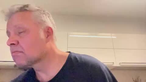 Snapshot of devon_nite chatting on October 14, 10:35 pm Devon online show from October 14, 10:35 pm