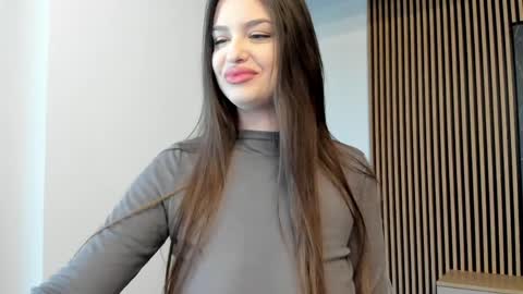 devyale online show from April 11, 5:01 am