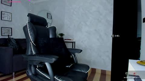 Madisson online show from April 8, 8:56 pm