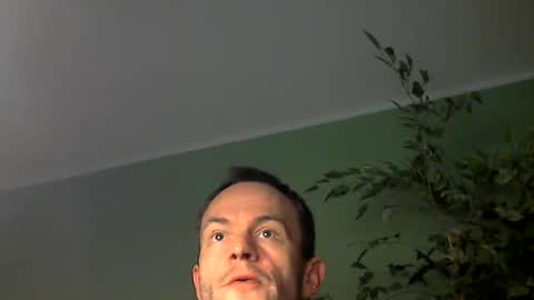 dezibel83 online show from December 8, 10:47 pm