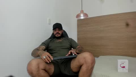 Snapshot of dhamian_wolf_hunter chatting on October 14, 8:56 pm dhaian online show from October 14, 8:56 pm