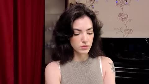 Snapshot of di_moon_ chatting on October 4, 2:26 pm Diana online show from October 4, 2:26 pm