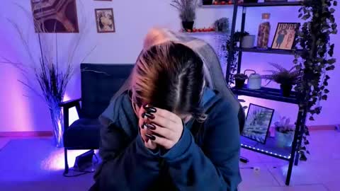 Dia online show from March 1, 11:37 pm