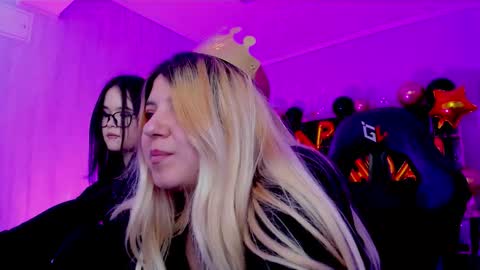 Dia online show from October 19, 9:08 pm