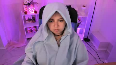 Dia online show from September 25, 5:58 am