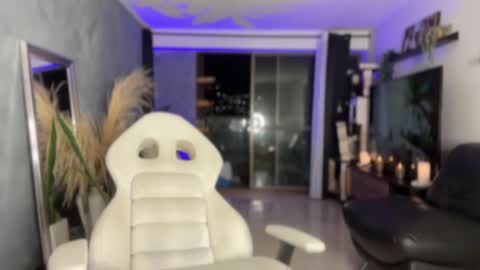 Snapshot of diagostone chatting on October 5, 2:09 am Diego online show from October 5, 2:09 am