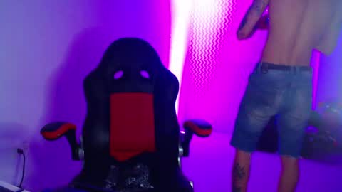 Diamond Boy online show from December 21, 7:27 pm