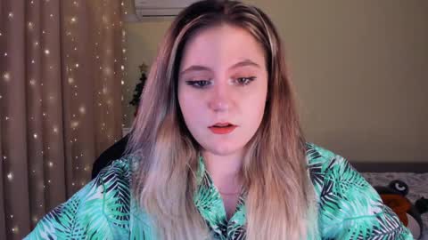 Snapshot of diana_floweri chatting on January 10, 10:28 am Diana online show from January 10, 10:28 am