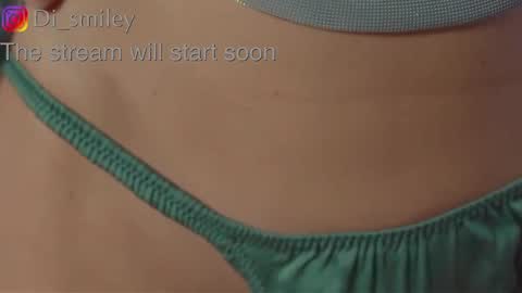 Snapshot of diana_smiley chatting on October 3, 1:59 am Diana online show from October 3, 1:59 am