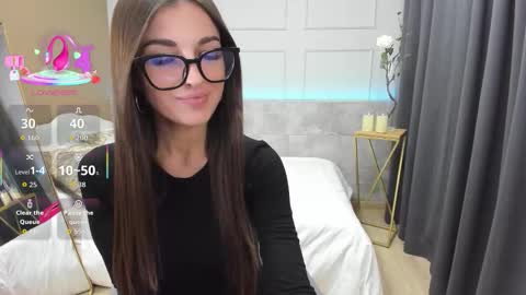 Diana online show from October 16, 1:44 pm