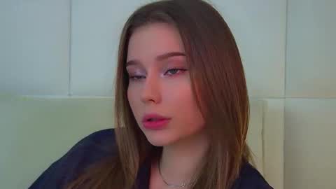 Snapshot of dianabecker chatting on October 3, 6:38 pm Diana online show from October 3, 6:38 pm