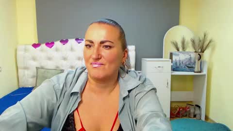 Snapshot of dianamgg chatting on October 11, 7:24 am Diana online show from October 11, 7:24 am