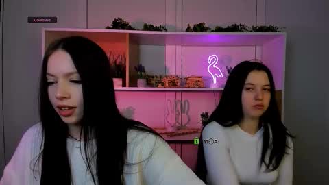 diara ti online show from December 18, 5:58 am