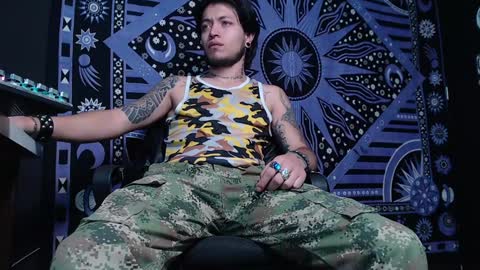 DICAPRIO online show from February 2, 5:15 pm