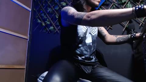 DICAPRIO online show from November 29, 7:27 am