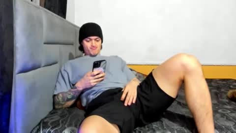 jhon online show from February 26, 11:19 pm