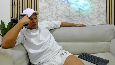 diegomiller_ online show from April 10, 5:13 am