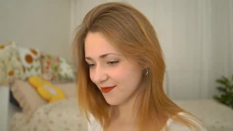 Sophie online show from April 18, 7:07 pm