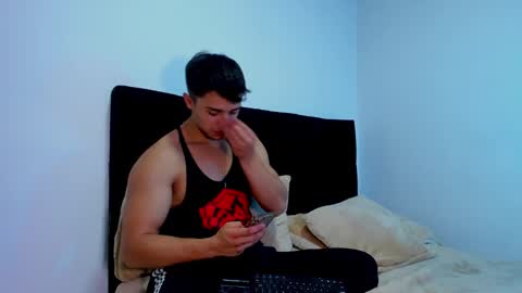 Snapshot of dilan_coy chatting on January 7, 6:24 pm Dilan Coy online show from January 7, 6:24 pm