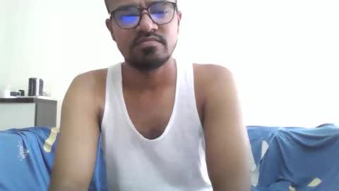 Snapshot of dilip_09 chatting on September 9, 2:22 am dilip_09 online show from September 9, 2:22 am