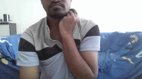 Snapshot of dilip_09 chatting on September 19, 7:23 am dilip_09 online show from September 19, 7:23 am