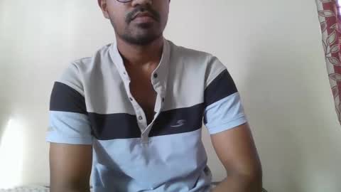 Snapshot of dilip_09 chatting on January 17, 2:18 am dilip_09 online show from January 17, 2:18 am