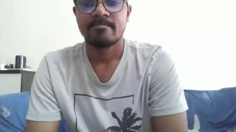 Snapshot of dilip_09 chatting on September 25, 4:52 am dilip_09 online show from September 25, 4:52 am