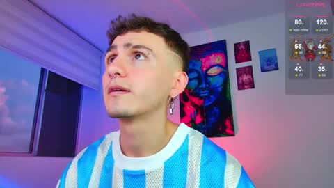 Julian Independent Model online show from December 14, 11:00 pm