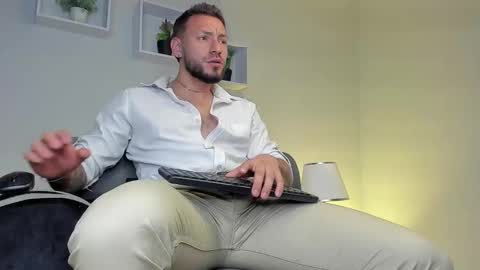 Snapshot of dimitri_master chatting on September 11, 12:01 am Angel Dimitri online show from September 11, 12:01 am