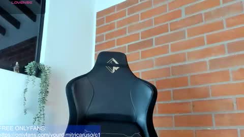 dimitricaruso online show from January 12, 2:40 am