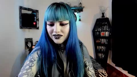 Snapshot of dimmuanddarkness chatting on October 17, 9:24 am dimmuanddarkness online show from October 17, 9:24 am