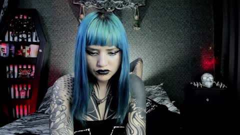Snapshot of dimmuanddarkness chatting on January 28, 5:54 am dimmuanddarkness online show from January 28, 5:54 am