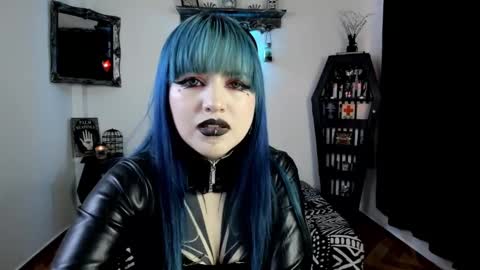 Snapshot of dimmuanddarkness chatting on September 24, 7:15 am dimmuanddarkness online show from September 24, 7:15 am