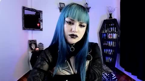 Snapshot of dimmuanddarkness chatting on October 9, 9:04 am dimmuanddarkness online show from October 9, 9:04 am