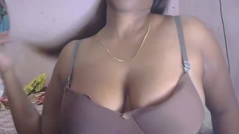 dimple_love online show from May 12, 9:57 pm