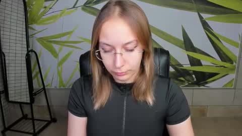 Dina online show from March 16, 12:53 pm