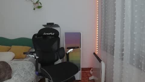 Anglica A online show from February 1, 8:28 pm