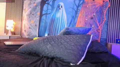 Snapshot of diosaa_golden chatting on October 17, 10:58 pm DIOSA online show from October 17, 10:58 pm